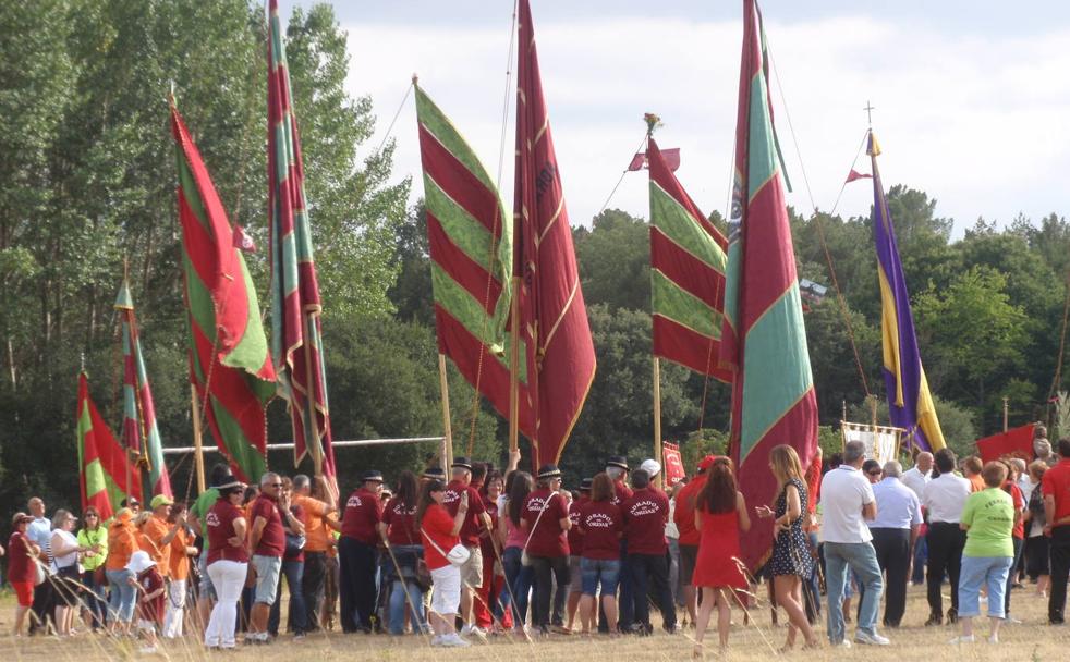 Quintana del Castillo: romerías y fervor junto al pantano