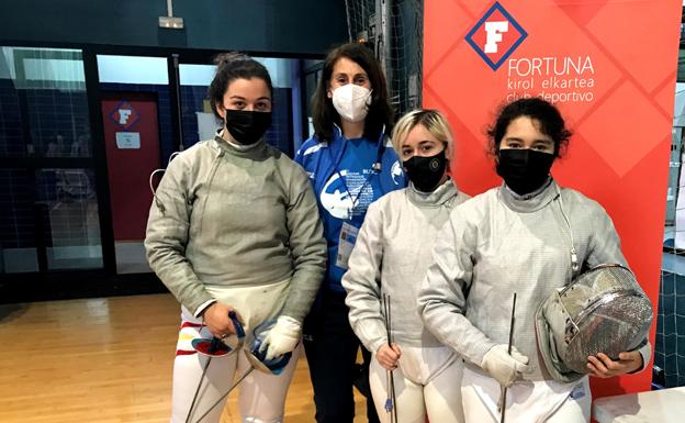 El equipo de sable femenino del Club Cid Campeador continuará una temporada más en la división de oro