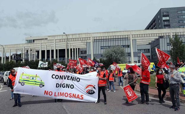 Los conductores de ambulancias de Burgos han perdido 70.000 euros de salario en 10 años