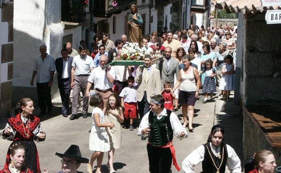 Navacarros: las fiestas del Cristo dejan paso a las de la Magdalena