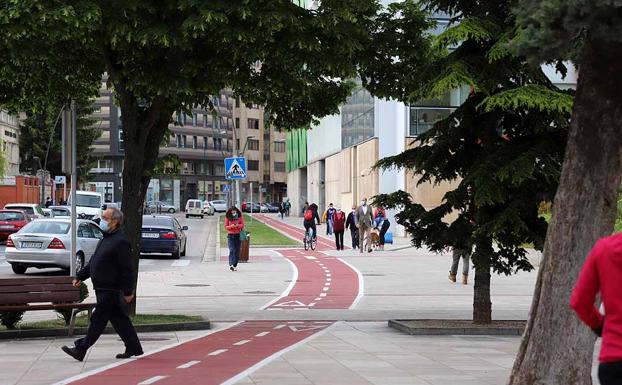 Tráfico desaconsejó usar la calzada en los tramos más polémicos de la acera bici