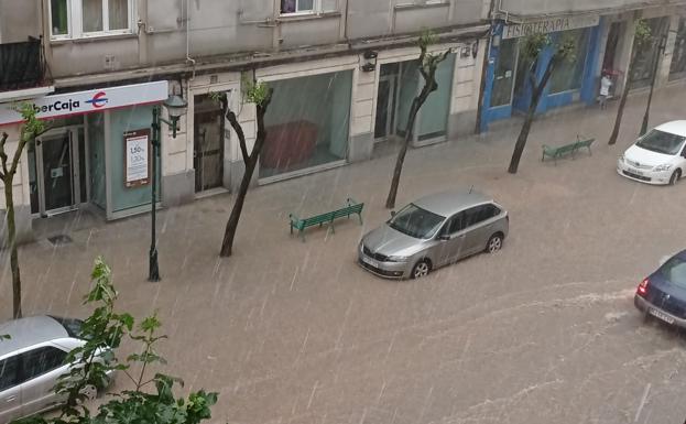 Un intenso aguacero provoca 50 llamadas a emergencias en menos de una hora en Burgos