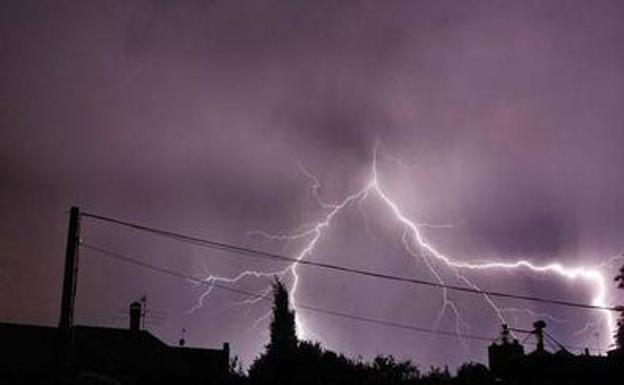 Alerta este viernes por lluvias intensas y tormentas en el norte de Burgos