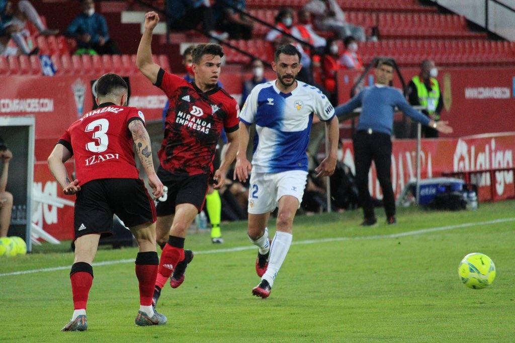 El Mirandés despide la temporada con una derrota ante el Sabadell en Anduva