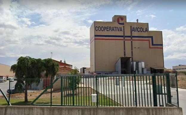 Grupo Uvesa compra parte de los activos de la Cooperativa Avícola y garantiza su futuro