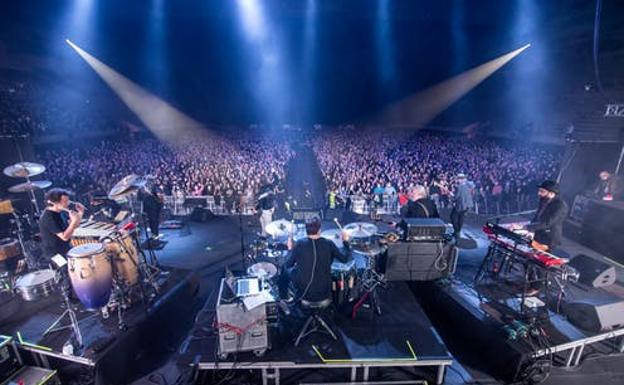 Covid-19: ¿Cómo disminuir el riesgo de contagio en un evento multitudinario?