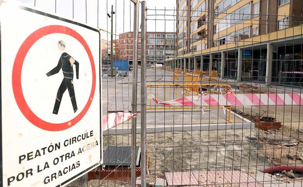 Las obras de la Plaza de Santiago se ampliarán seis semanas