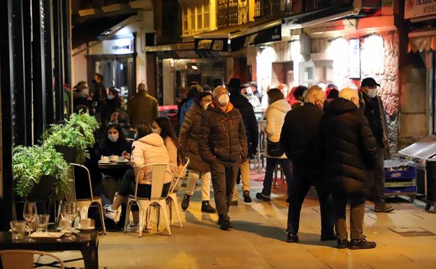 El presidente de los hosteleros reconoce preocupación por el ocio nocturno y pide ayudas concretas