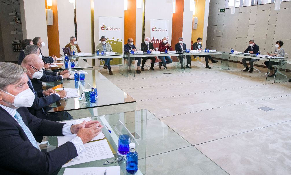 El paleontólogo Yves Coppens, Juan Vicente Herrera y Ángel Olivares, VII 'Premios Evolución' de la Fundación Atapuerca