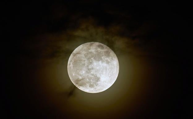 Superluna de fresa: dónde y cuándo verla en Burgos