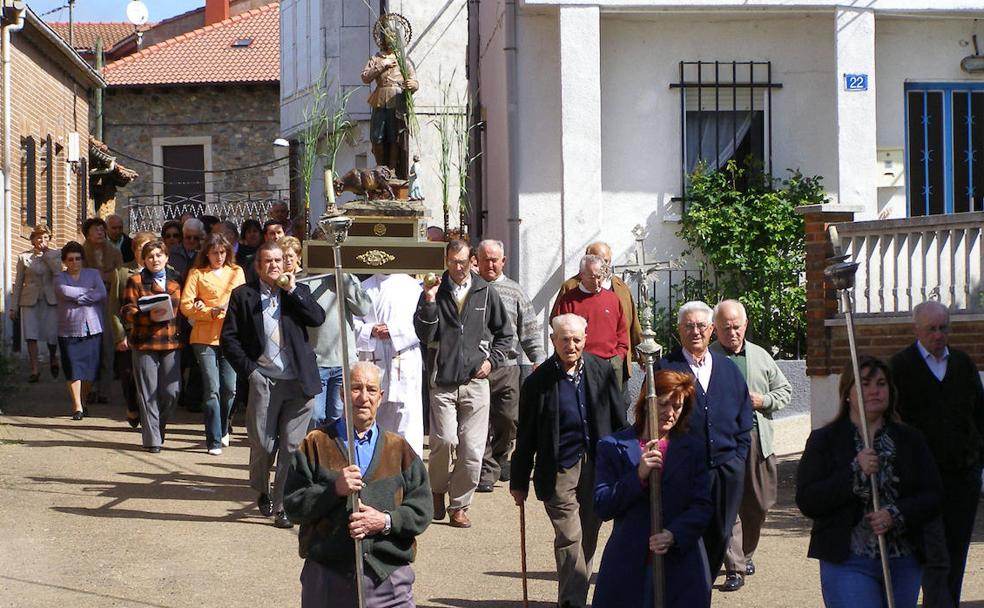 Villalba de Guardo: el pendón vuelve a rendir homenaje al pueblo