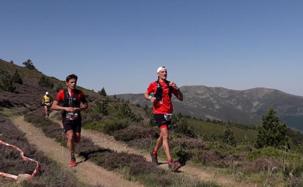 El Club de Montañeros de Pradoluengo recupera la subida al San Millán