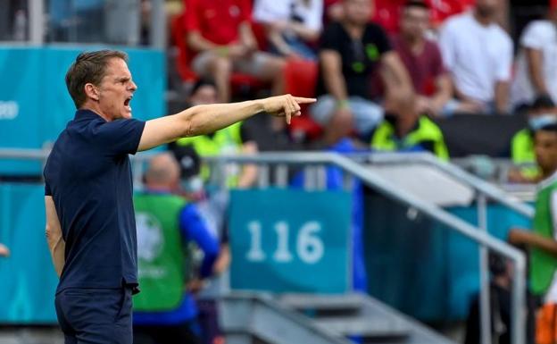 Frank de Boer deja de ser seleccionador neerlandés