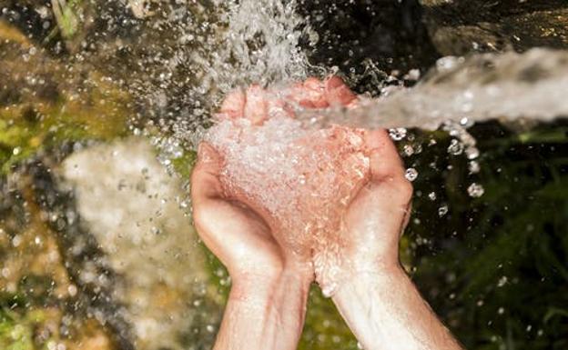 Motivos para beber agua, incluso sin sed