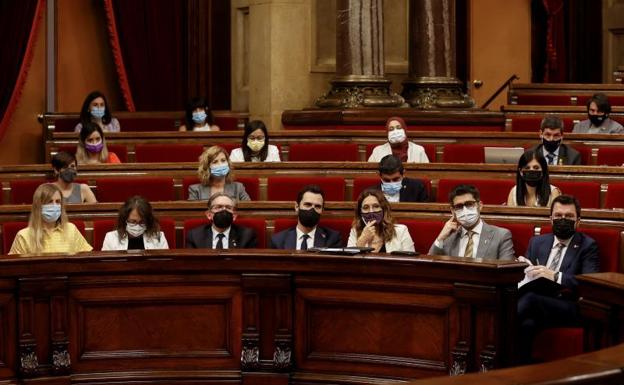PSC, Cs y PP reclamarán un dictamen sobre el fondo del Govern