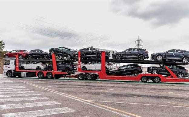 Así es el primer 'megatruck' de España para el transporte de vehículos