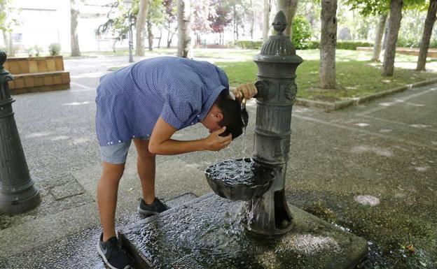 Consejos para protegerse del calor que hoy rozará los 40 grados en Burgos