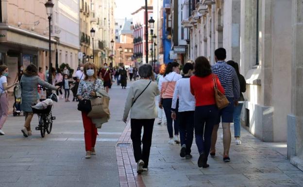 Los burgaleses de 40 a 49 años acumulan el 15,7 por ciento de los casos de covid-19 detectados en Burgos