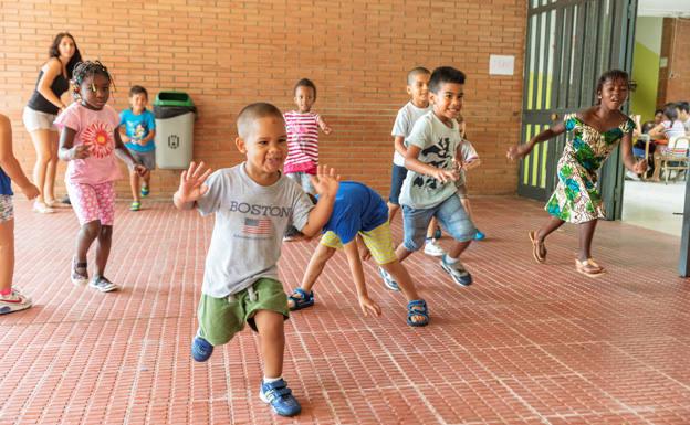 35 menores de Burgos en situación vulnerable disfrutan de las actividades de verano de Fundación la Caixa