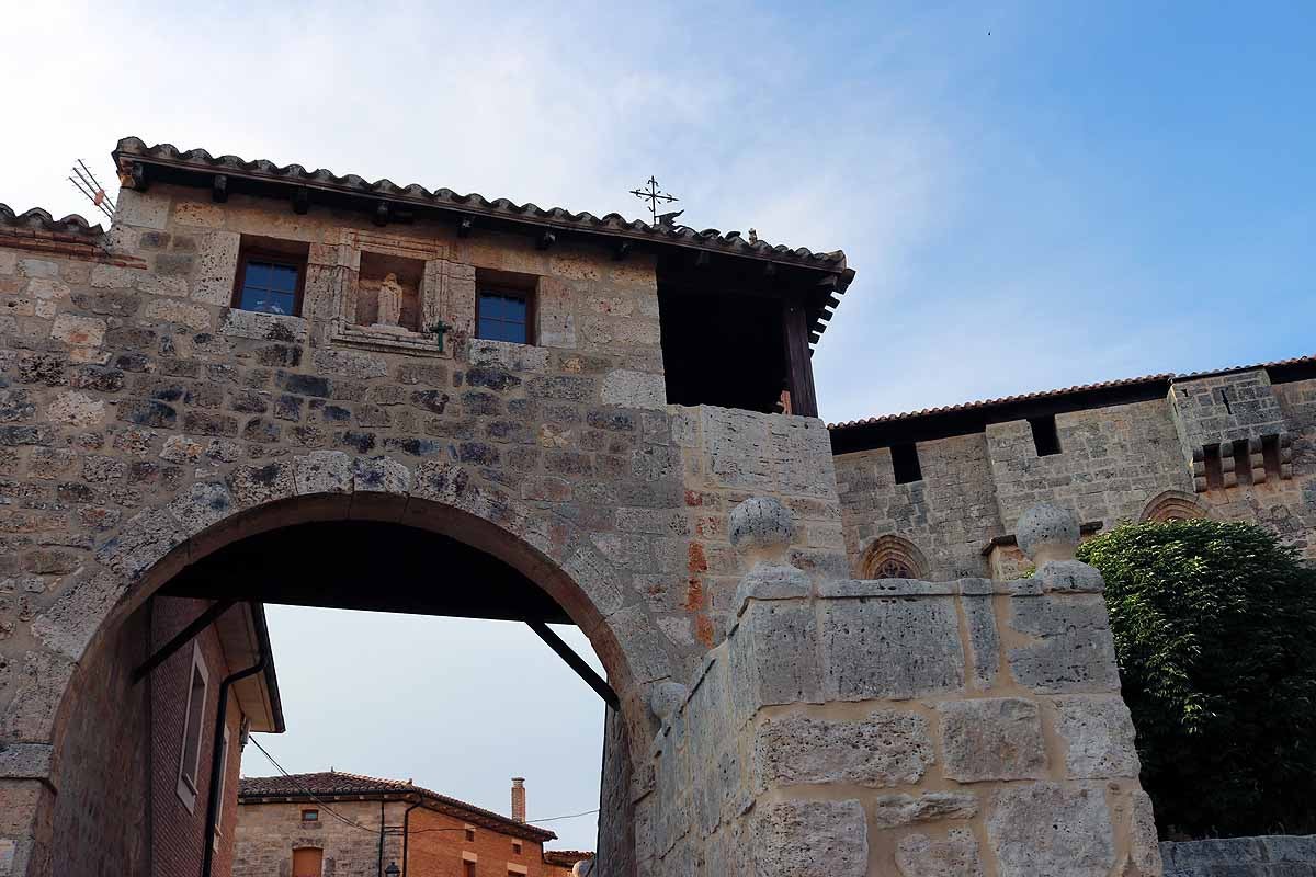 'Catedrales' que emergen sobre el llano burgalés