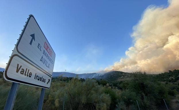 El incendio de El Tiemblo tiende a estabilizarse