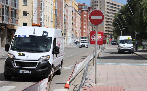 La Policía Local de Burgos retira este sábado 60 vehículos del recorrido de la primera etapa de la Vuelta