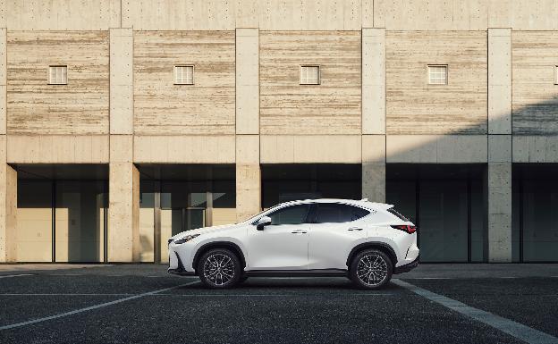 Nuevo Lexus NX: todo por y para los pasajeros