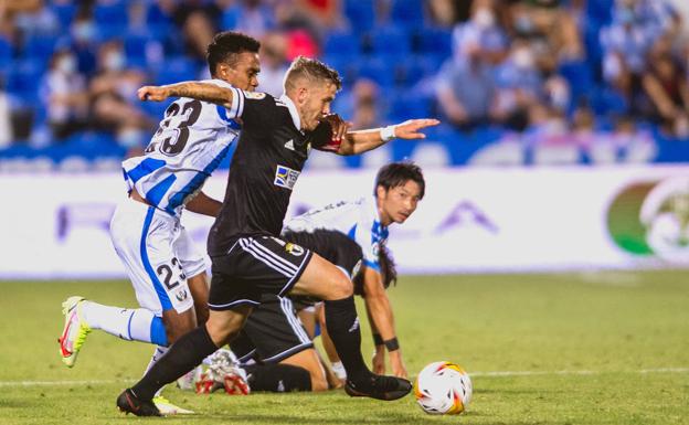 Una defensa de Segunda División