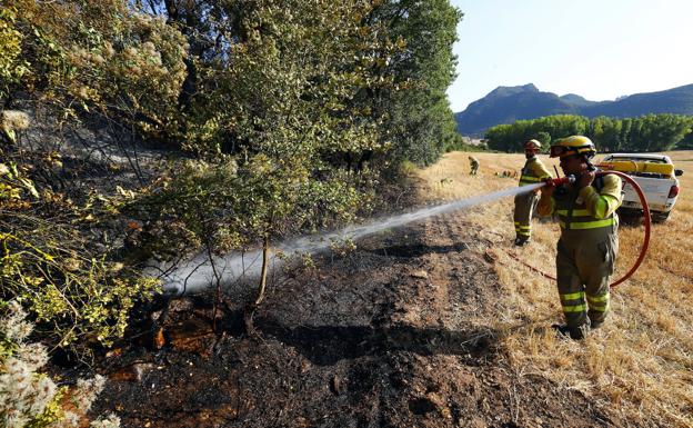 Reanudan la circulación ferroviaria entre Pancorbo y Miranda después de tres horas cortada por un incendio