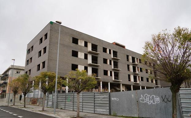 La compra de viviendas sube el 17,7% en seis meses en Castilla y León y los pueblos ganan terreno