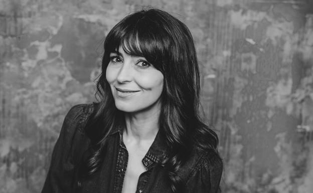 Marta Fernández presenta en el MEH su libro 'No te enamores de cobardes'