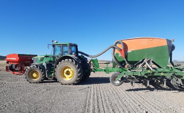 El campo prepara una sementera marcada por el incremento de costes