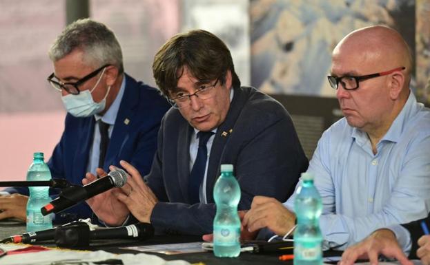 Puigdemont aboga por la vía unilateral para la independencia