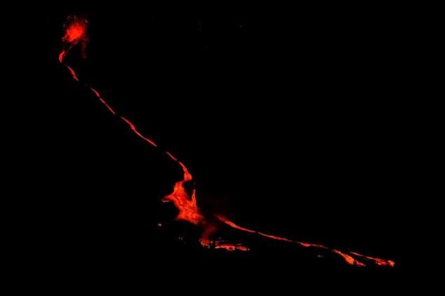 La erupción del volcán Cumbre Vieja, en imágenes