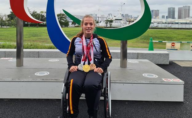 La campeona paralímpica Marta Fernández recibe la Primera Jimena de Honor