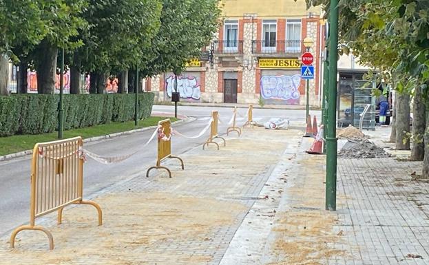 Los vecinos del barrio del Pilar, a vueltas con las farolas