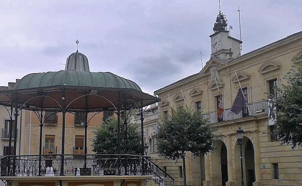 El Ayuntamiento de Miranda asegura que dará explicaciones en los tribunales sobre la denuncia contra el Jefe de Policía