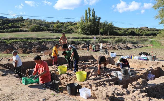 Las ruinas de Flaviagusta emergen en Poza de la Sal