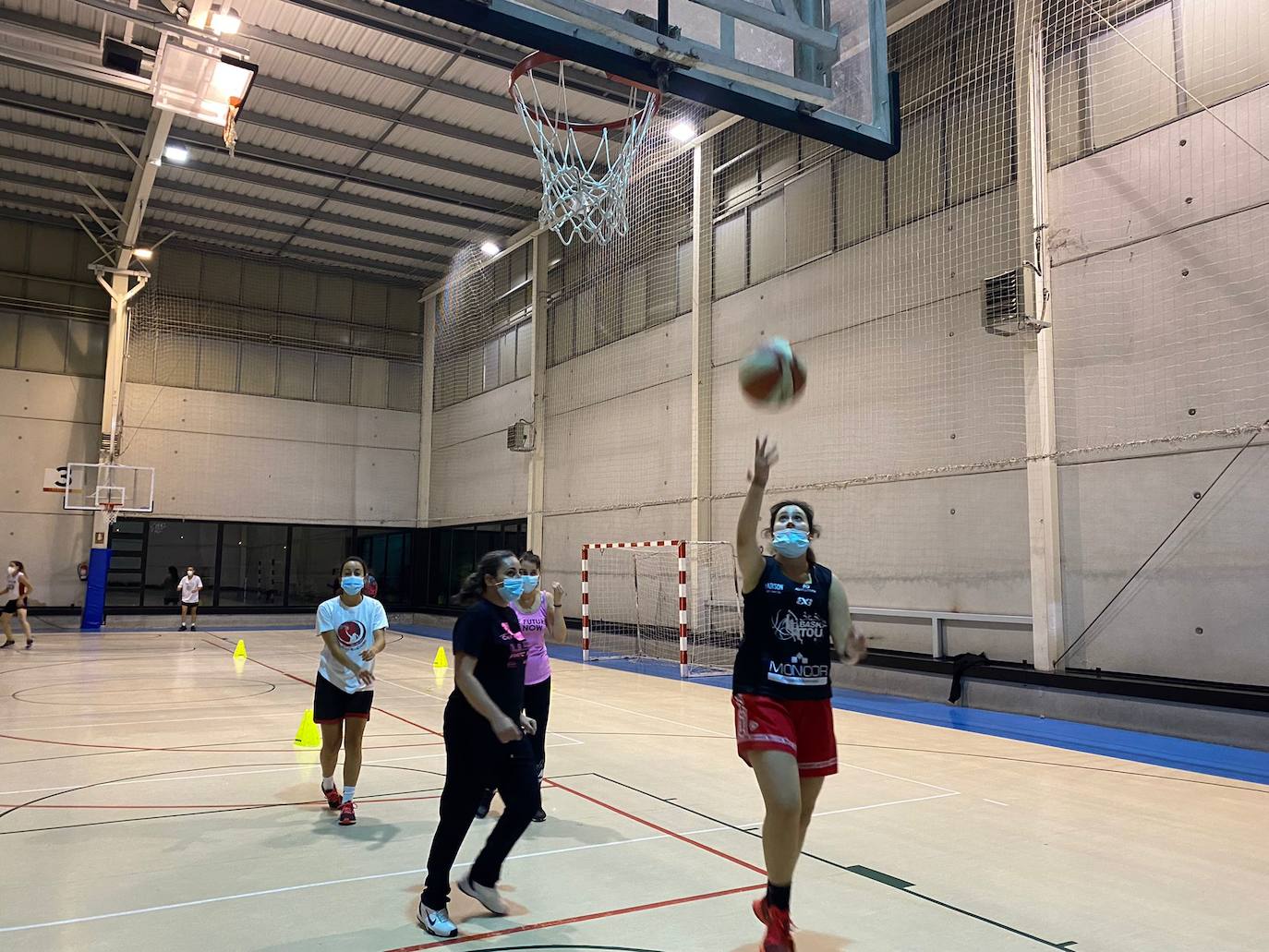 El baloncesto femenino se asienta en Burgos, la satisfacción de lograr un espacio propio