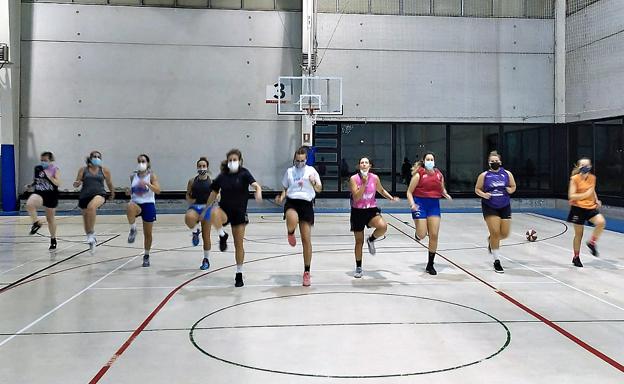 El baloncesto femenino se asienta en Burgos, la satisfacción de lograr un espacio propio