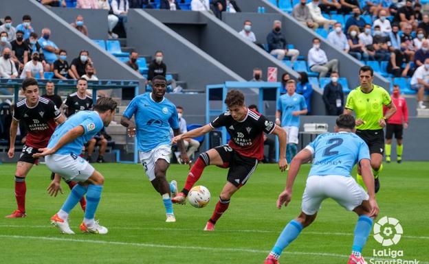 Un Mirandés muy consistente agrava la crisis del Ibiza