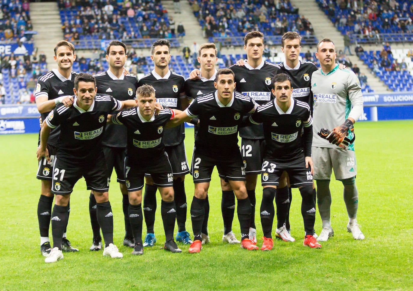 El Real Oviedo-Burgos CF, en imágenes