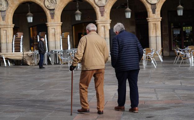 Las pensiones suben el 2,3% en la región, con 1.031 euros mensuales, seis menos que la media