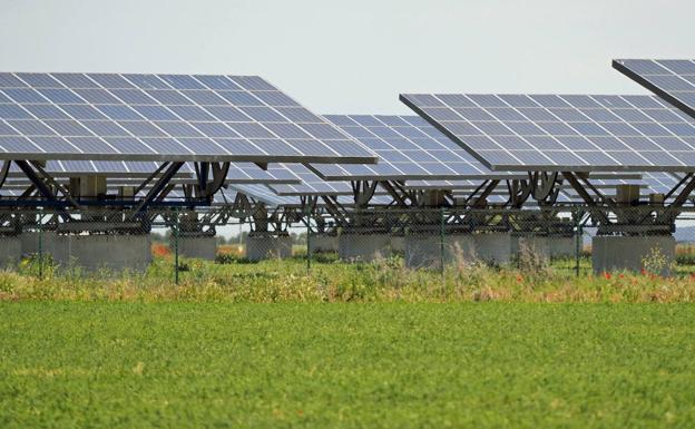 Asaja se opone a dos nuevos proyectos fotovoltaicos que «interfieren» en regadíos de León