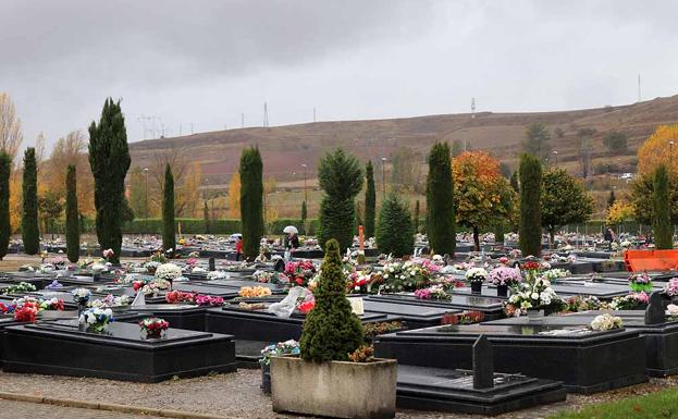 Accesos, aparcamiento y autobuses para el cementerio de Burgos el 1 de noviembre