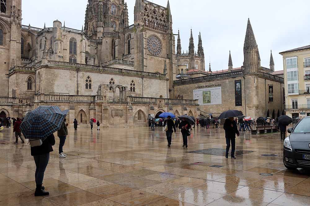 Nochebuena y Navidad llegan a Burgos pasadas por agua