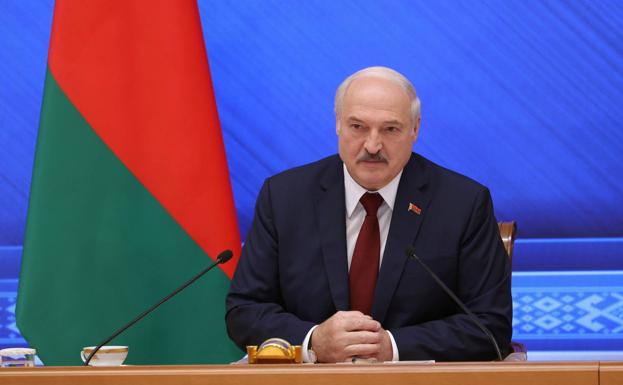 Lukashenko insinúa que Polonia busca una guerra con Bielorrusia