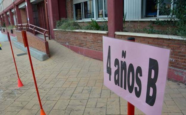 La covid mantiene en cuarentena tres aulas en Burgos