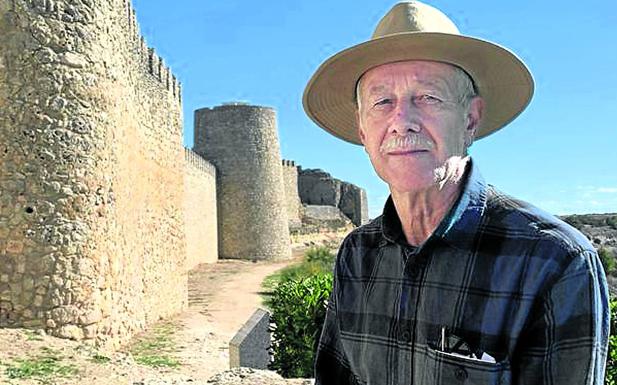 El mundo cabe en un pueblo de 100 vecinos