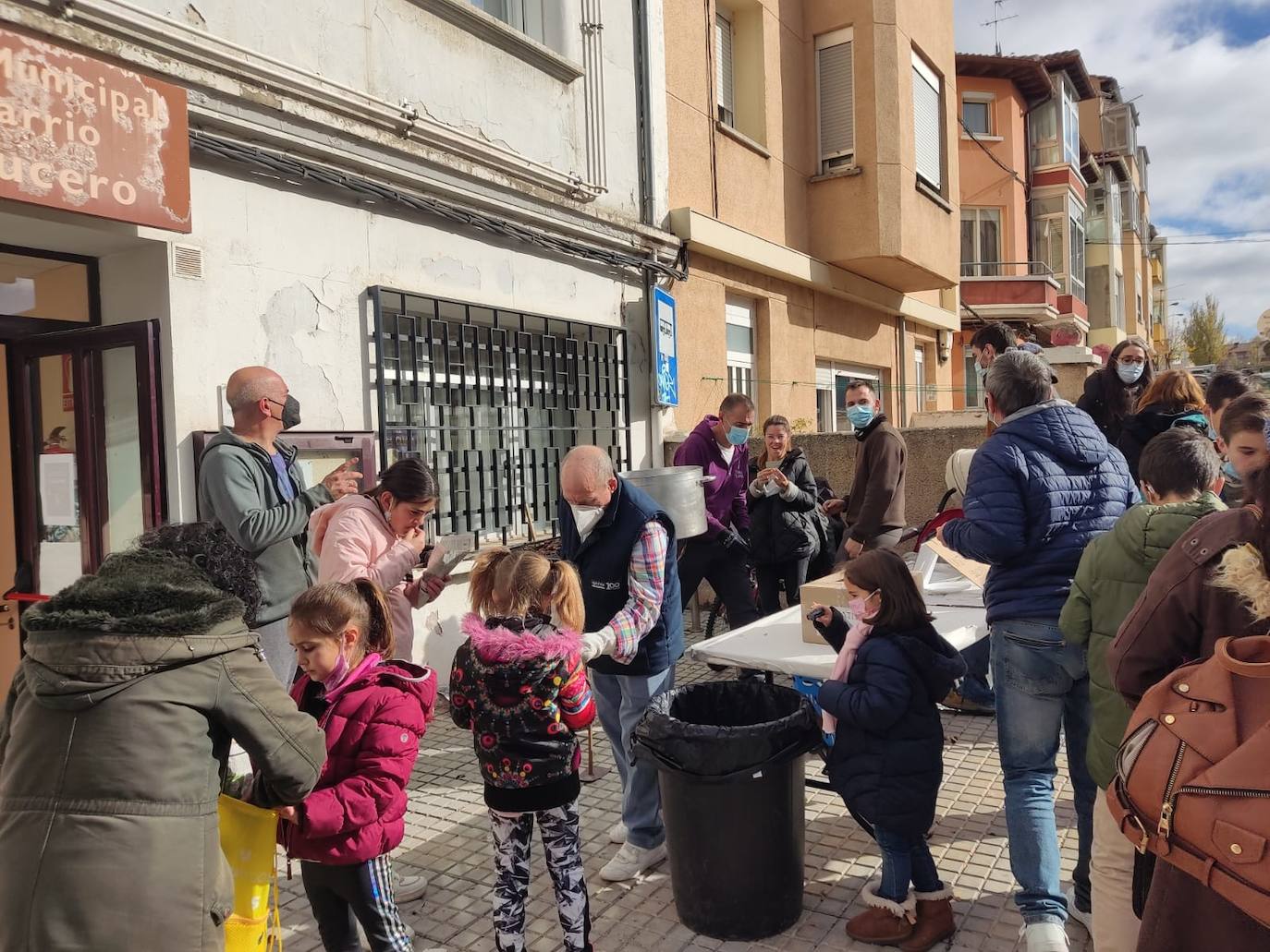 Castañada solidaria en Burgos